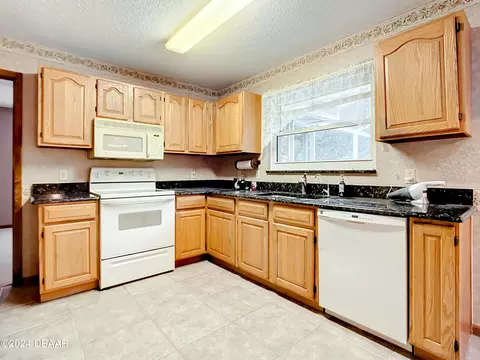 1306 Northside Dr, Ormond Beach, FL 32174 photo 8