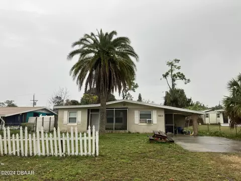 1223 Madison Ave, Daytona Beach, FL 32114