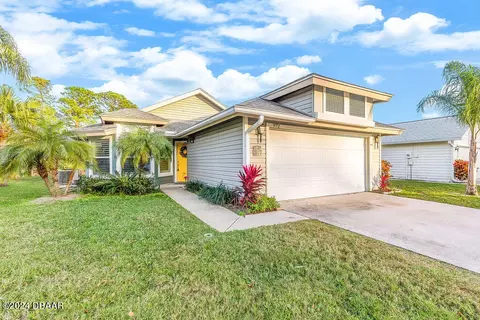 972 S Lakewood Ter, Port Orange, FL 32127