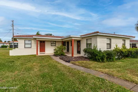 195 Cardinal Dr #B, Ormond Beach, FL 32176