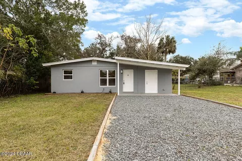 1227 10th St, Daytona Beach, FL 32117