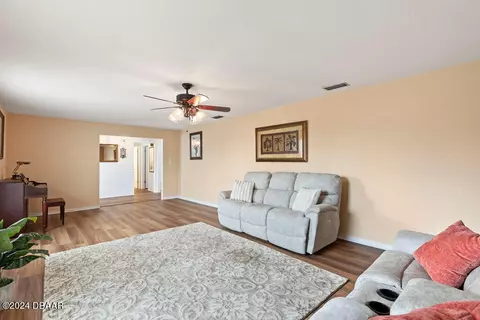 7 E Sovereign Ln, Ormond Beach, FL 32176 photo 19