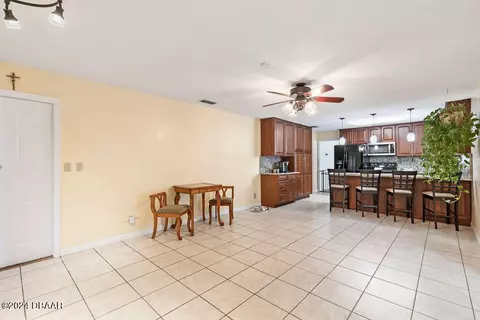 7 E Sovereign Ln, Ormond Beach, FL 32176 photo 9