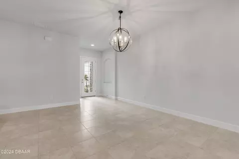 842 Pinewood Dr, Ormond Beach, FL 32174 photo 6