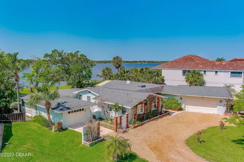 530 Riverside Dr, Ormond Beach, FL 32176