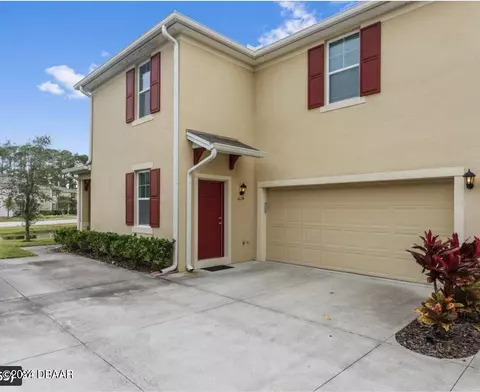 1614 Pham Dr, Port Orange, FL 32129