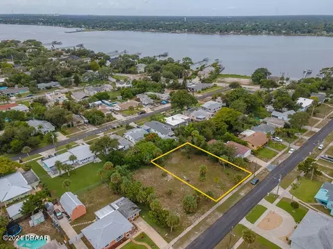 242 Williams Ave, Daytona Beach, FL 32118