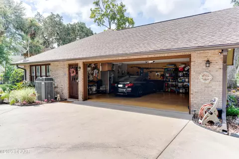 1304 Mandan Ln, Ormond Beach, FL 32174 photo 5