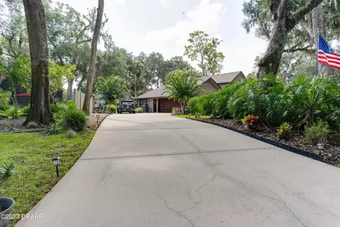 1304 Mandan Ln, Ormond Beach, FL 32174 photo 4