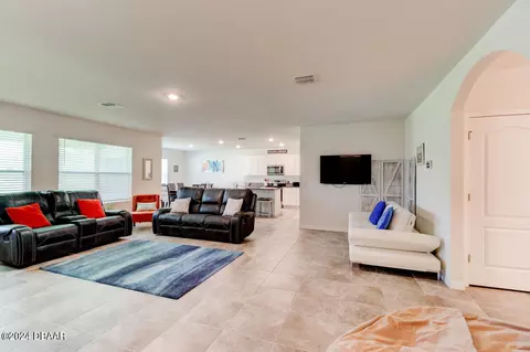 207 Sunset Point Dr, Ormond Beach, FL 32174 photo 9