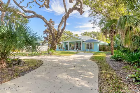 2121 John Anderson Dr, Ormond Beach, FL 32176