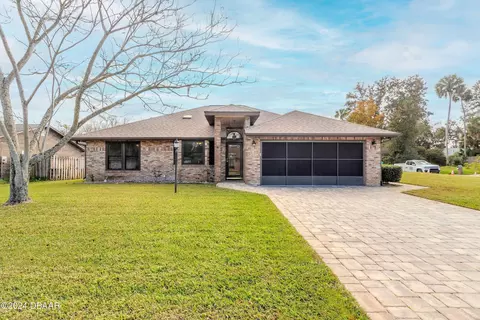 2 Carson Dr, Ormond Beach, FL 32174