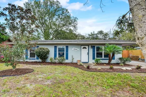 3041 Woodland Dr, Edgewater, FL 32141