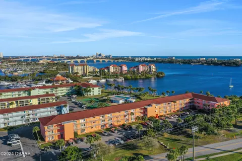 721 S Beach St #110A, Daytona Beach, FL 32114