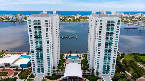 241 Riverside Dr #2209, Holly Hill, FL 32117