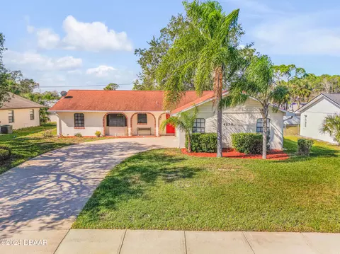 4570 Phipps Dr, Port Orange, FL 32129