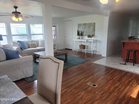 134 Douglas St, Edgewater, FL 32141 photo 6
