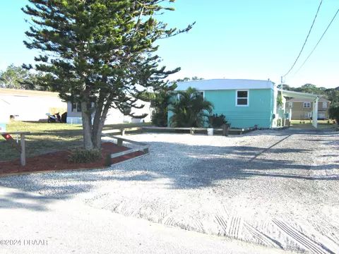 134 Douglas St, Edgewater, FL 32141