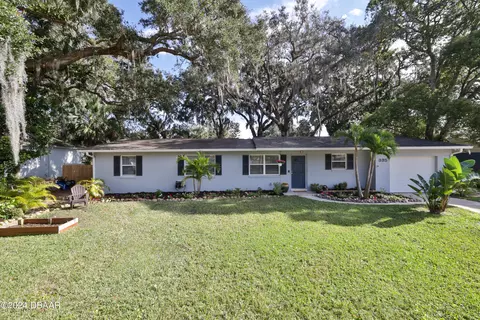 335 Pine St, Ormond Beach, FL 32174