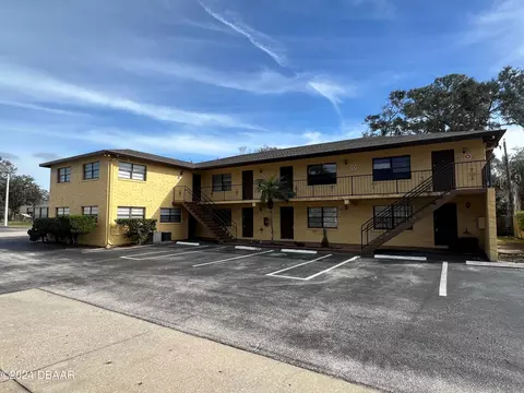 1540 Espanola Ave, Holly Hill, FL 32117