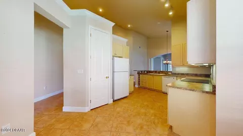 719 Cobblestone Dr, Ormond Beach, FL 32174 photo 3