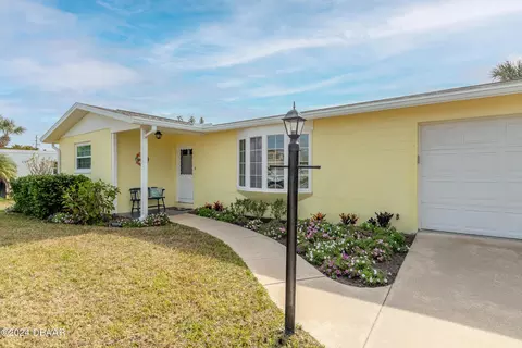 204 Standish Dr, Ormond Beach, FL 32176 photo 2