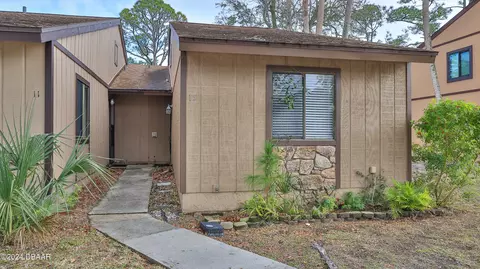 15 Village Dr, Flagler Beach, FL 32136