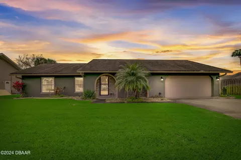 756 Horseman Dr, Port Orange, FL 32127