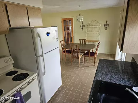 21 Plaza Dr, Ormond Beach, FL 32176 photo 7