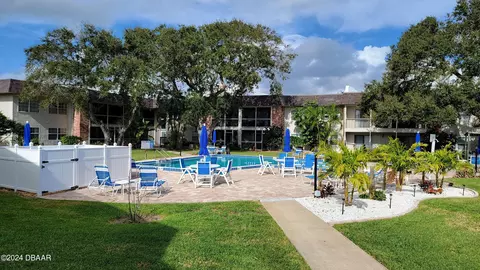 3800 Saxon Dr #480, New Smyrna Beach, FL 32169