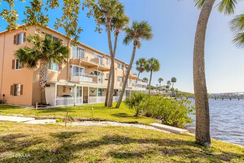 411 N Halifax Ave #306, Daytona Beach, FL 32118