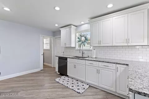 76 Sanchez Ave, Ormond Beach, FL 32174 photo 8