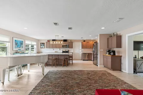 335 Warwick Ave, Ormond Beach, FL 32174 photo 8