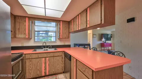 Kitchen - 94 Domicilio Ave, Ormond Beach, FL 32174 photo 1 of 2