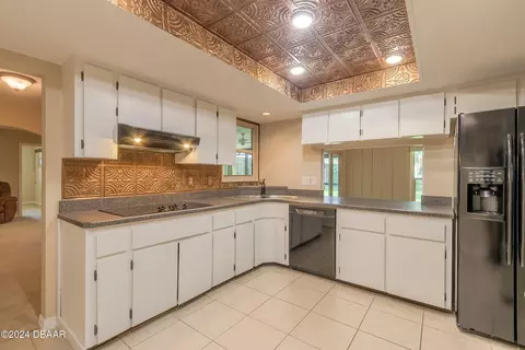 Kitchen - 236 Whippoorwill Ln, Ormond Beach, FL 32174 photo 2 of 3