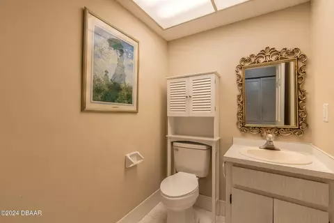 Bath - 236 Whippoorwill Ln, Ormond Beach, FL 32174 photo 3 of 3