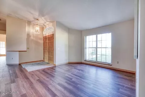 Living - 469 Eagle Brook Ct, Debary, FL 32713 photo 3 of 18