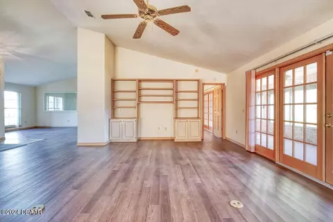 Living - 469 Eagle Brook Ct, Debary, FL 32713 photo 8 of 18