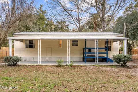109 Barter Dr, Satsuma, FL 32189
