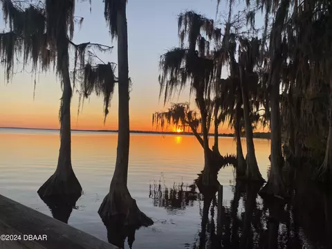 413 Birch Blvd, Georgetown, FL 32139 photo 2