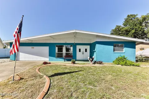 370 Slayton Ave, South Daytona, FL 32119
