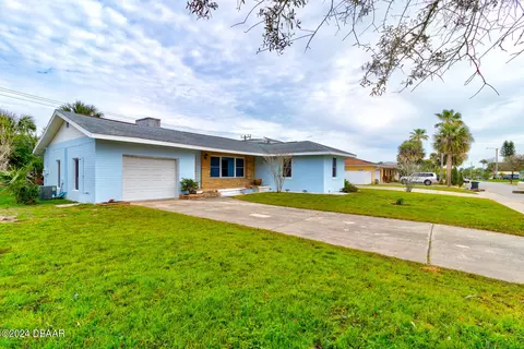 115 Benjamin Dr, Ormond Beach, FL 32176 photo 2