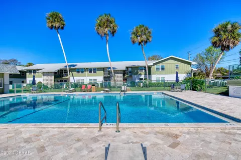 840 Center Ave #96, Holly Hill, FL 32117