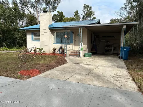 915 W Wisconsin Ave, Deland, FL 32720