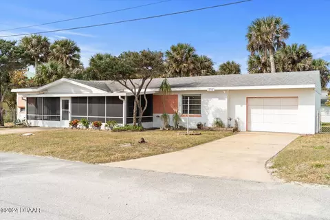 1202 Hemlock St, New Smyrna Beach, FL 32169
