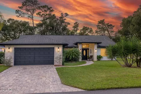 27 Lazy Eight Dr, Port Orange, FL 32128