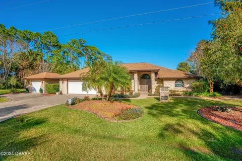 2 Covington Ln, Palm Coast, FL 32137
