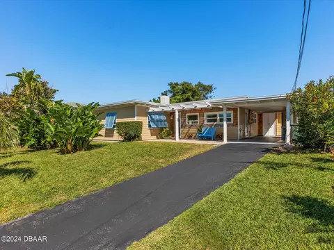 2125 S Peninsula Dr, Daytona Beach, FL 32118