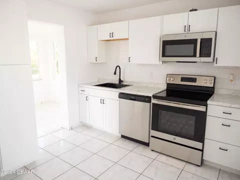 49 Hibiscus Dr, Ormond Beach, FL 32176 photo 5