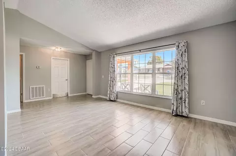2432 Eustace Ave, Deltona, FL 32725 photo 9